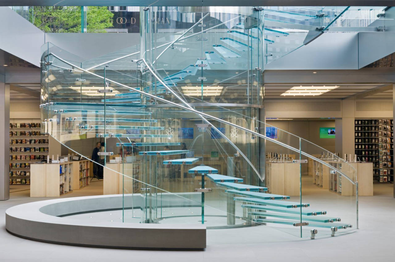 Apple NYC Floating Round Staircase